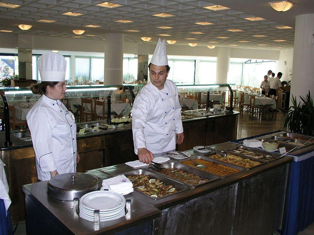 Argile Resort Mantzavinata Ресторан фото