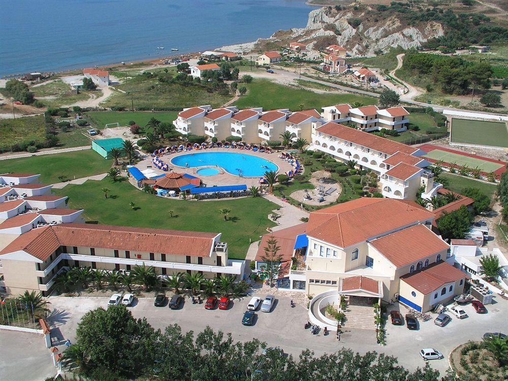 Argile Resort Mantzavinata Экстерьер фото