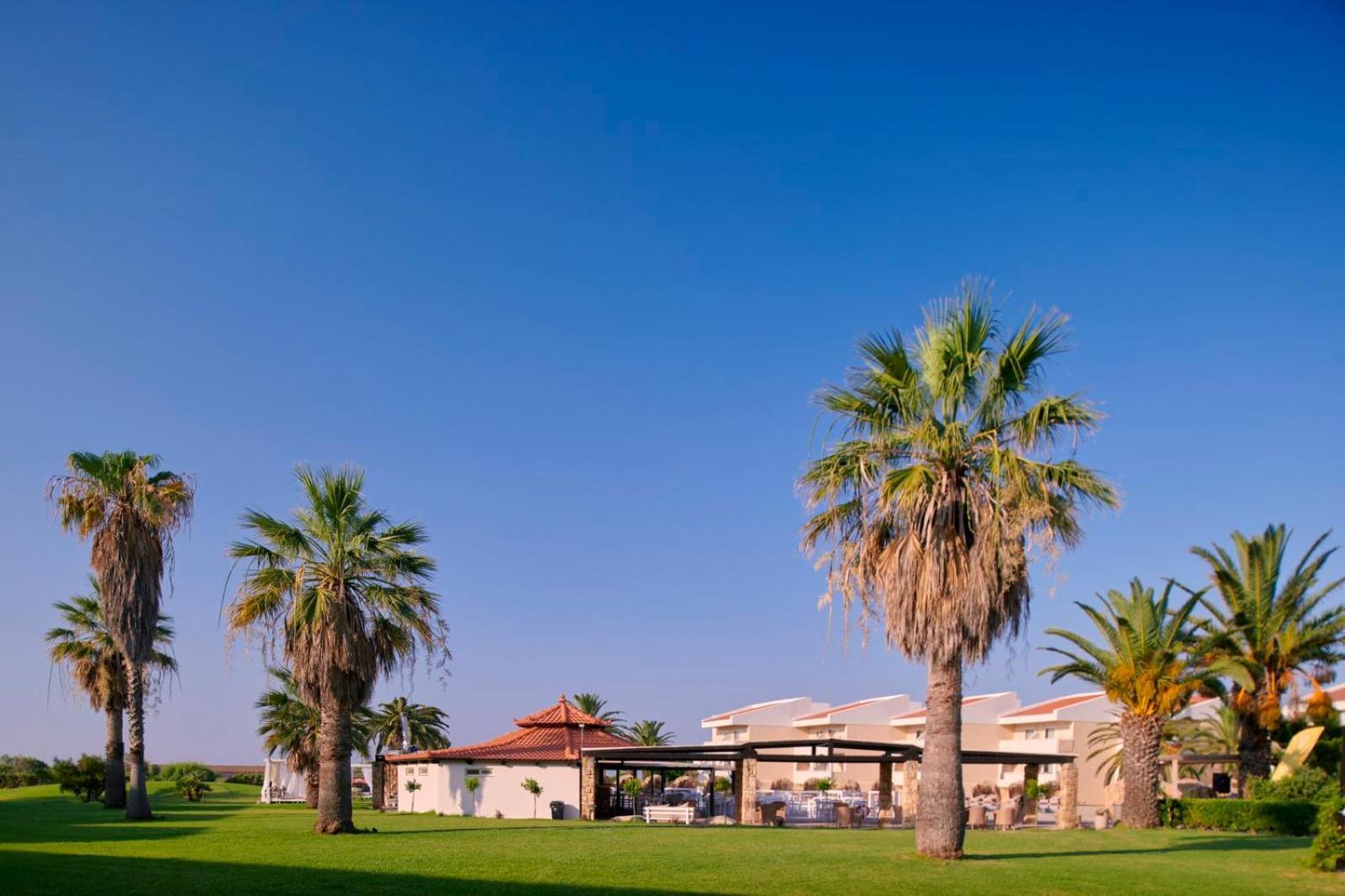 Argile Resort Mantzavinata Экстерьер фото
