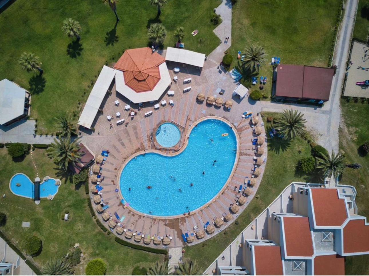 Argile Resort Mantzavinata Экстерьер фото