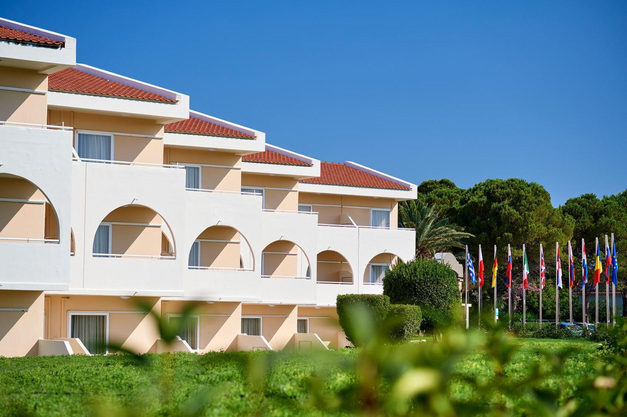 Argile Resort Mantzavinata Экстерьер фото