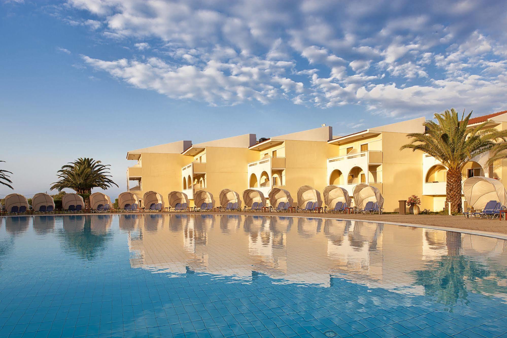 Argile Resort Mantzavinata Экстерьер фото